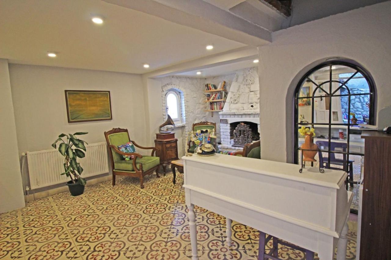 Hotel Eflatun Konuk Evi Çanakkale Exterior foto